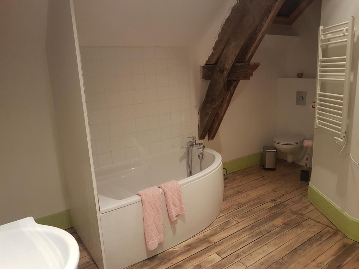 Le Betrot Bed & Breakfast Estissac Bagian luar foto