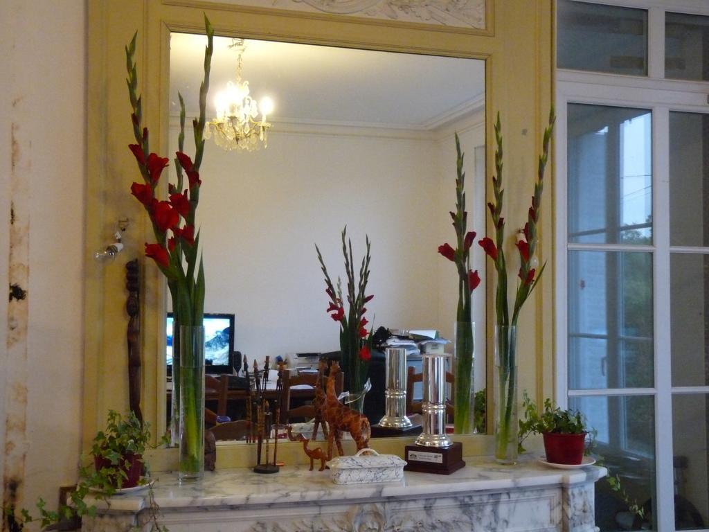 Le Betrot Bed & Breakfast Estissac Bagian luar foto