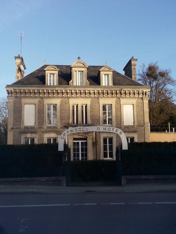 Le Betrot Bed & Breakfast Estissac Bagian luar foto