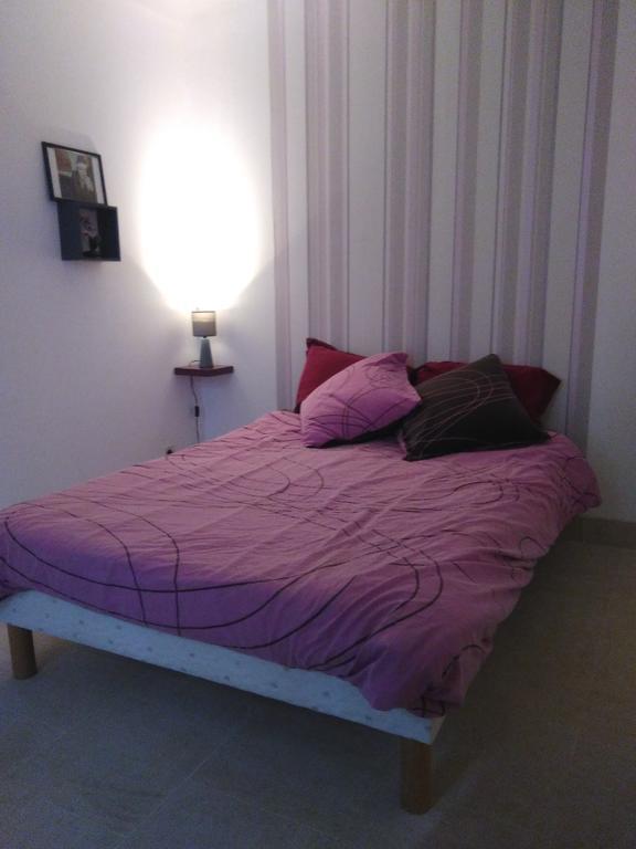 Le Betrot Bed & Breakfast Estissac Bagian luar foto